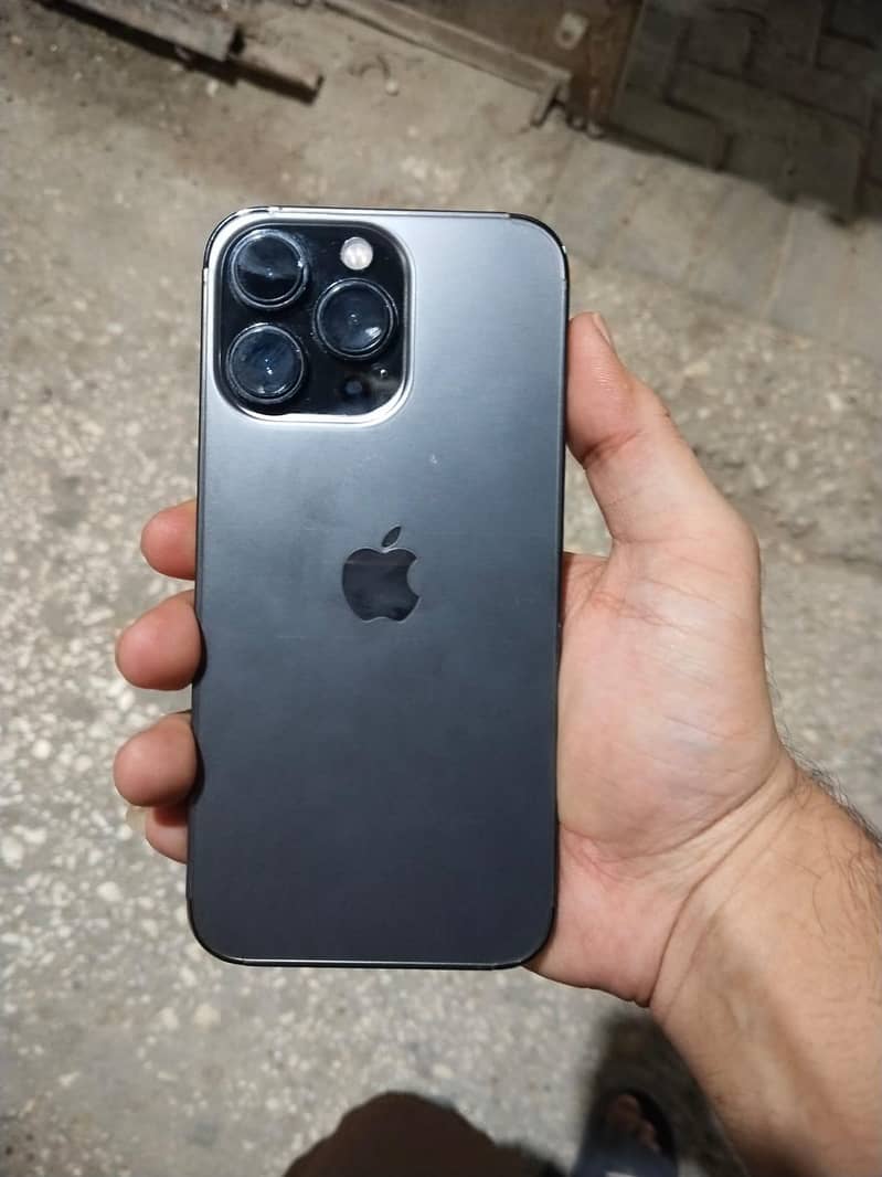 Apple iPhone 13 Pro 0