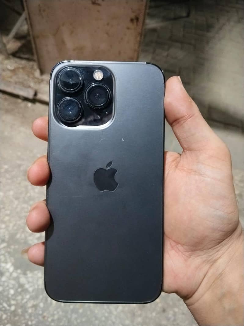 Apple iPhone 13 Pro 3