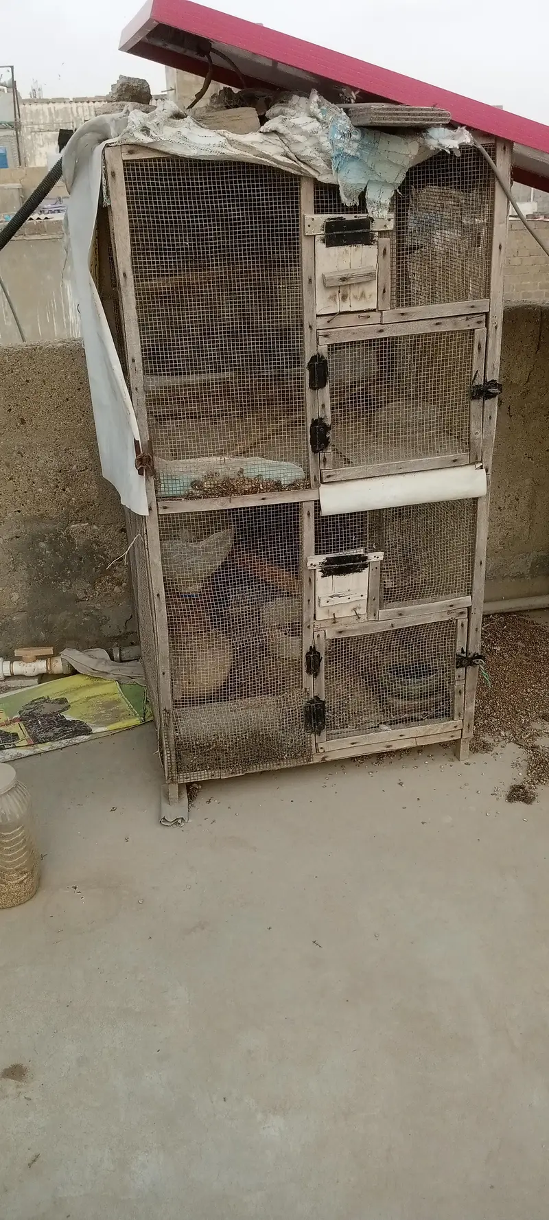 Cage sale 2by 2by 2 size hai dual jali lagaiwe hai