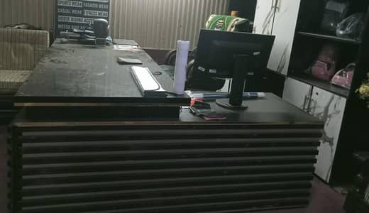 Exactive Table and file cabinet
