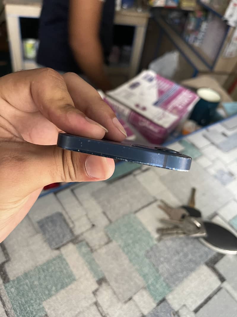 Apple iPhone 12 5