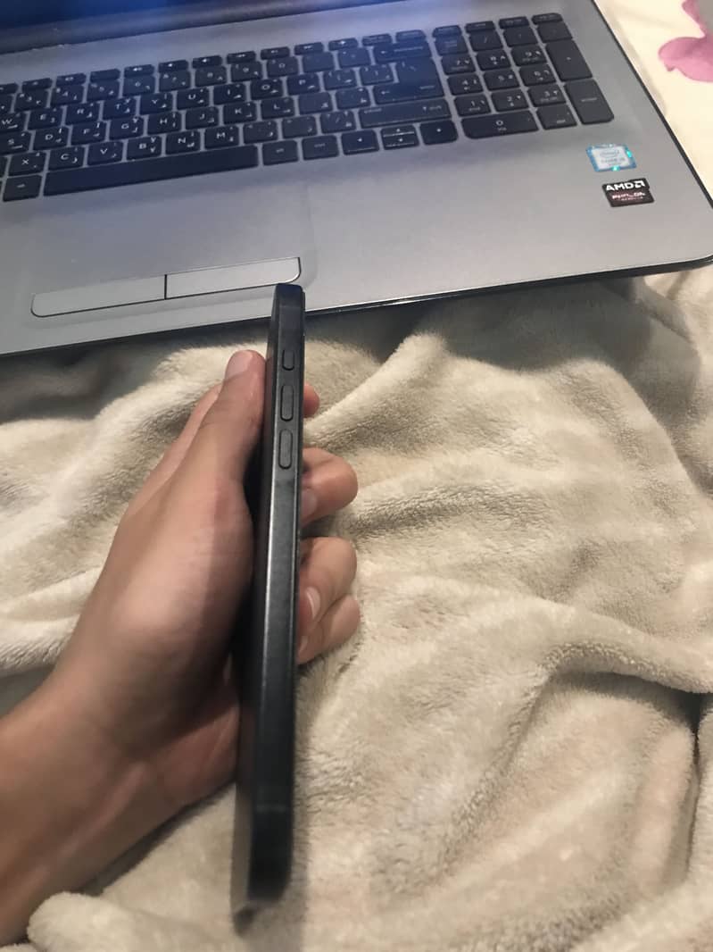 Apple iPhone 16 Plus 4