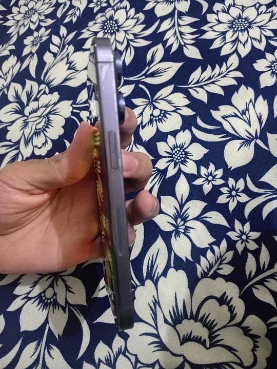 Apple iPhone 14 Pro 1