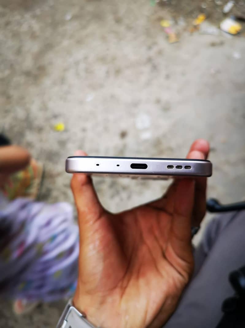 OPPO A6 Max 4