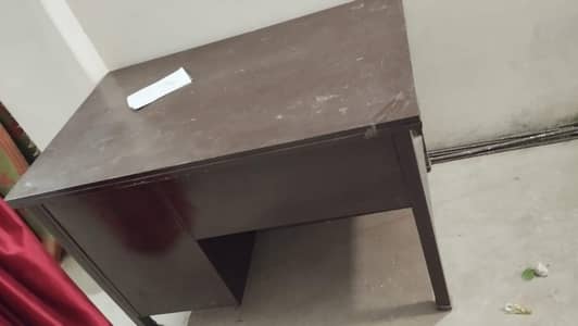 Steel made Table unbreakable