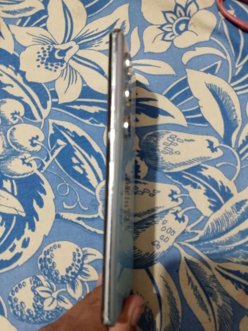 Tecno CAMON 40 Pro 1