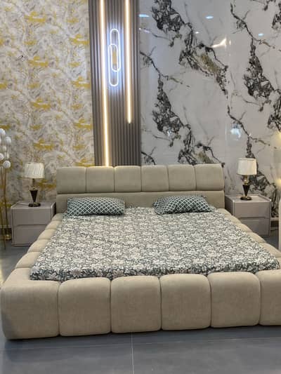 Teddy bed with 2 side table
