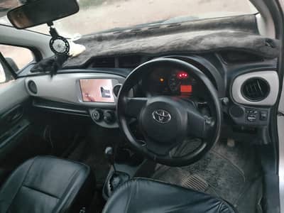 Toyota Vitz 2011
