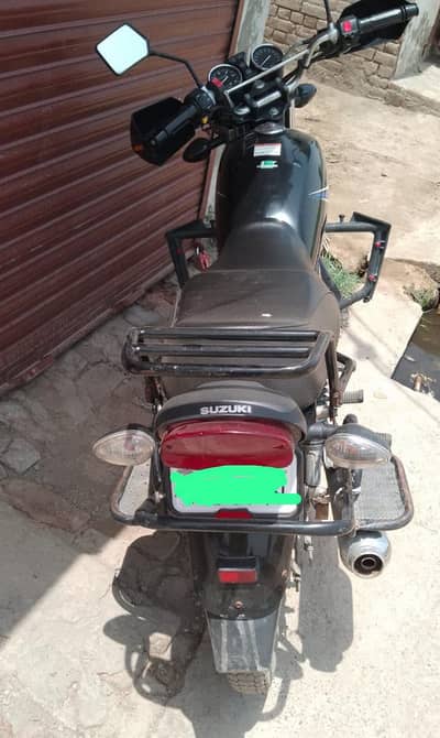 Suzuki GS150 Model 2024/25. .  03044113258