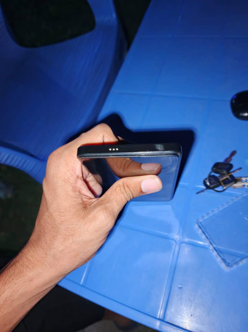 Tecno CAMON 20 with box 2
