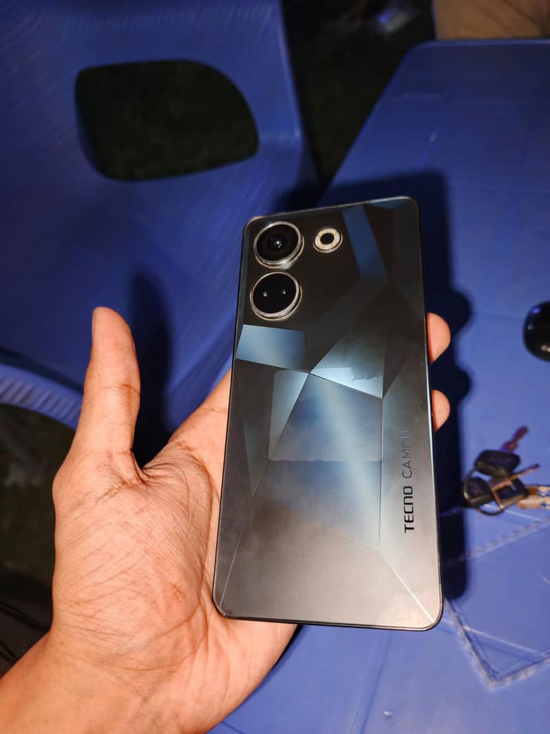 Tecno CAMON 20 with box 5