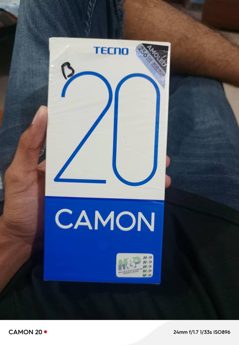 Tecno CAMON 20 with box 9