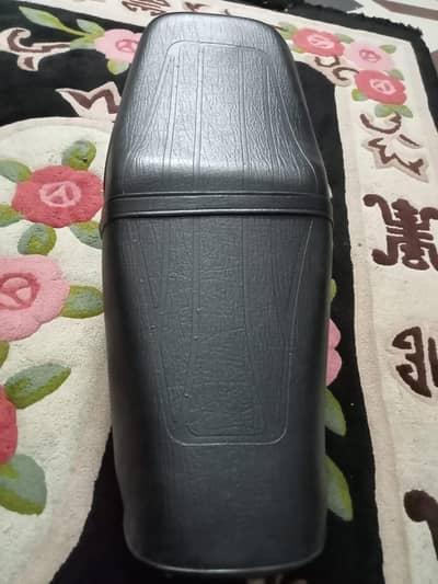 UNIQUE 70 KI NEW SEAT