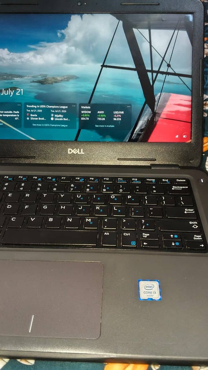 Laptop 7
