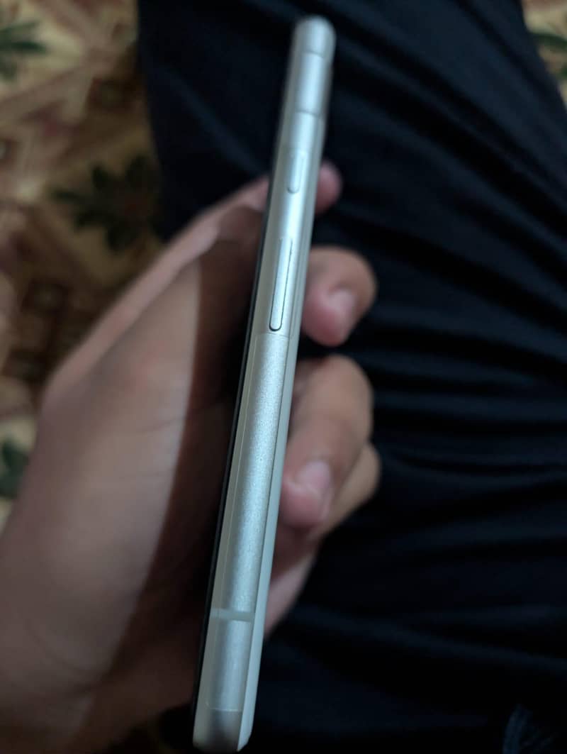 Google Pixel 7a official 3