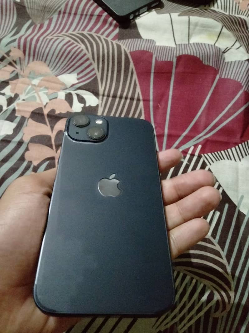 Apple iPhone 13 3