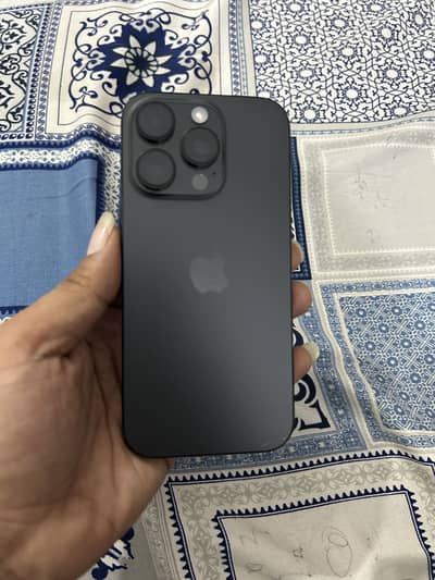 Apple iPhone 16 Pro