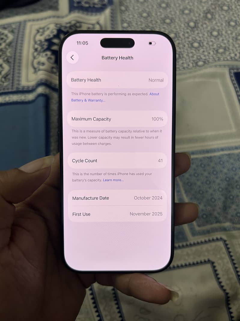 Apple iPhone 16 Pro 1