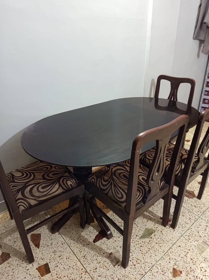 Dining Table - 4 Chair 3