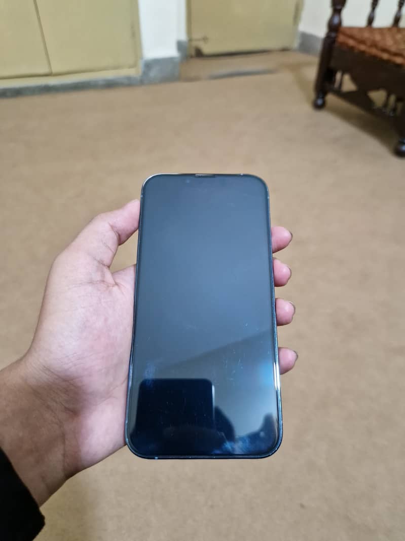 Apple iPhone 13 Pro 3