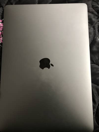 MacBook Pro 2018 15 inch