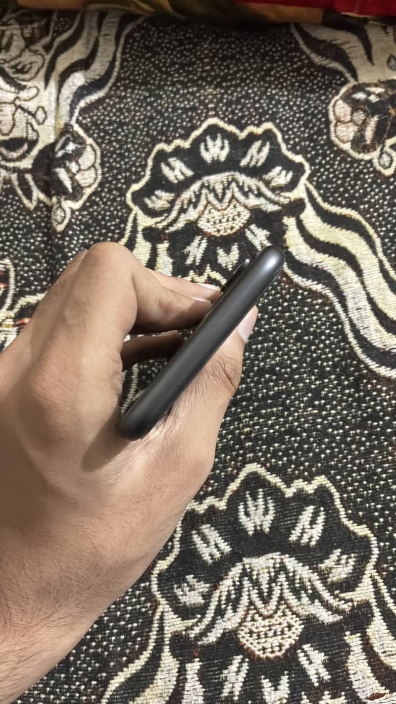 Apple iPhone 11 2