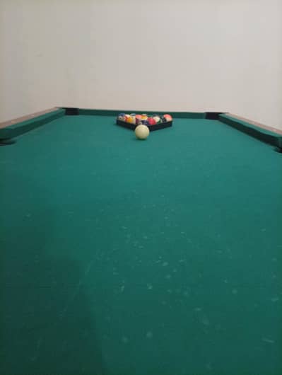 sportcraft 7ft pool table complete set good condition