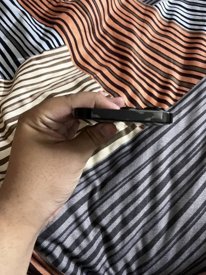 Apple iPhone 14 Pro Max 5