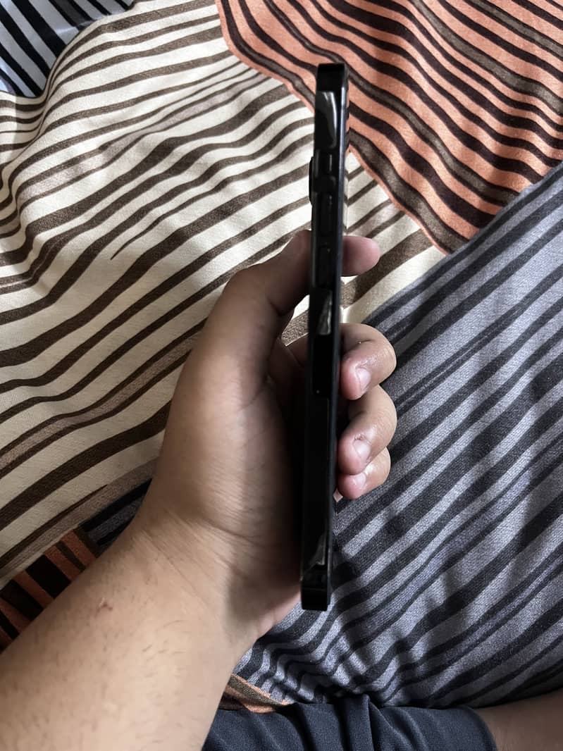 Apple iPhone 14 Pro Max 6