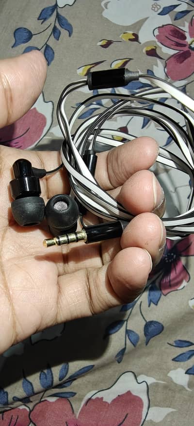 3.5 mm jeck woofer blast sound handfree