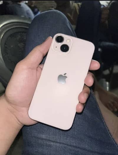 Apple iPhone 13