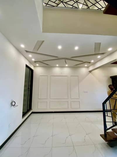 0321 86 10 688 For Rent Beautiful house in Abdullah Garden with 5 Bedrooms