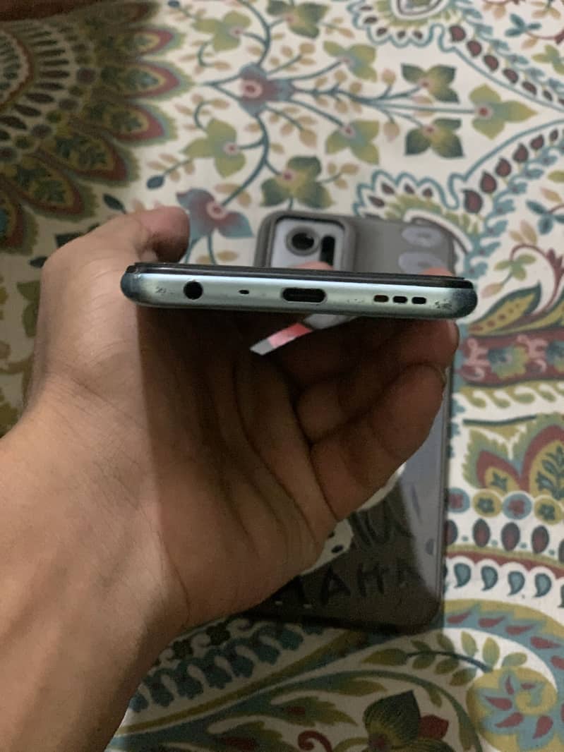OPPO A76 4