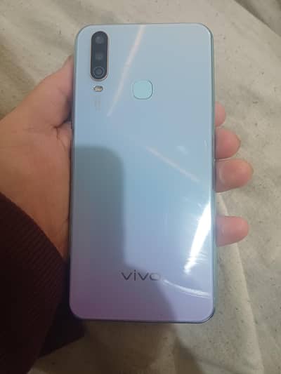 Vivo Y17 in 10 by 10 condition 256gb