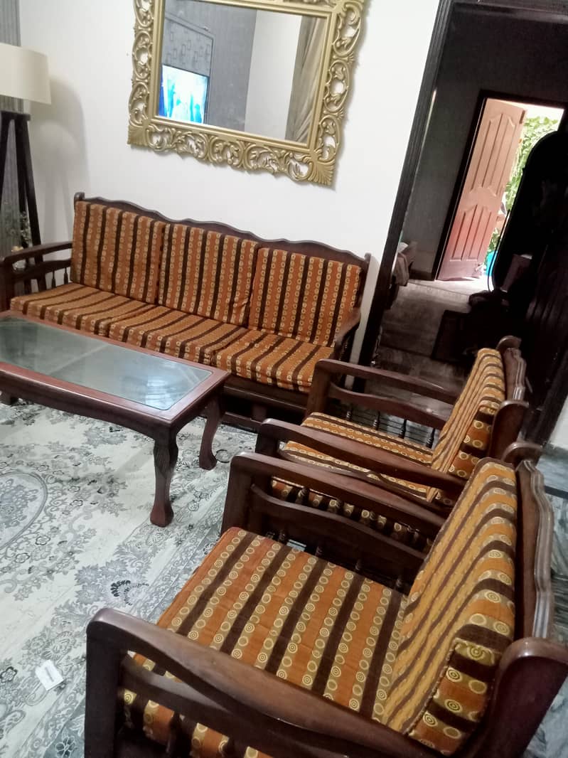 sofa set with table 4