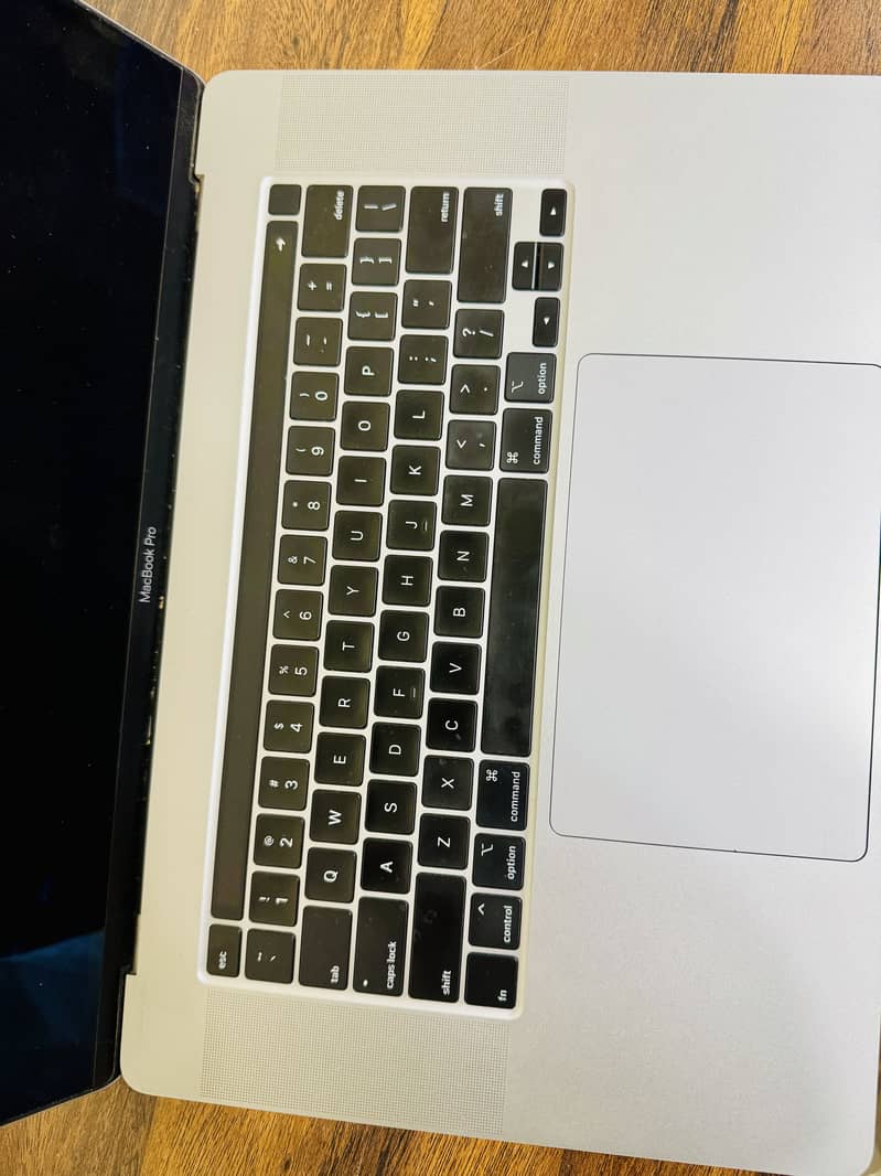 MacBook pro 0