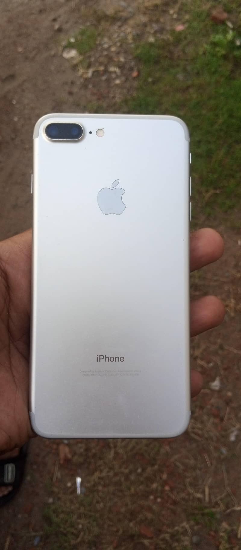 Apple iPhone 7 Plus 1