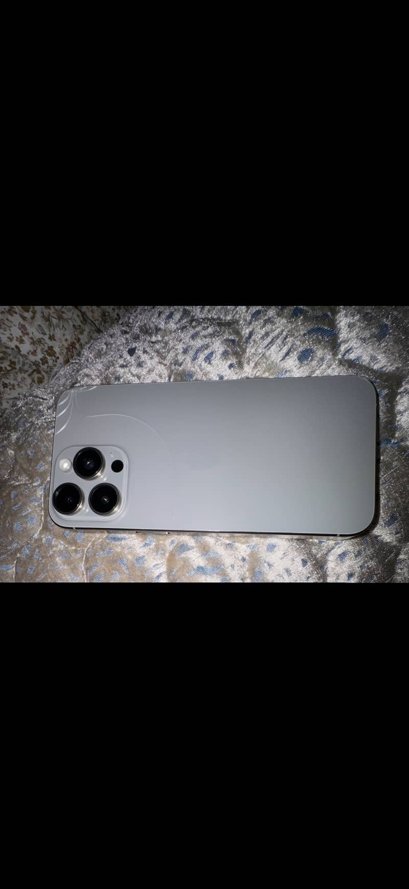 Apple iPhone 15 Pro Max 0