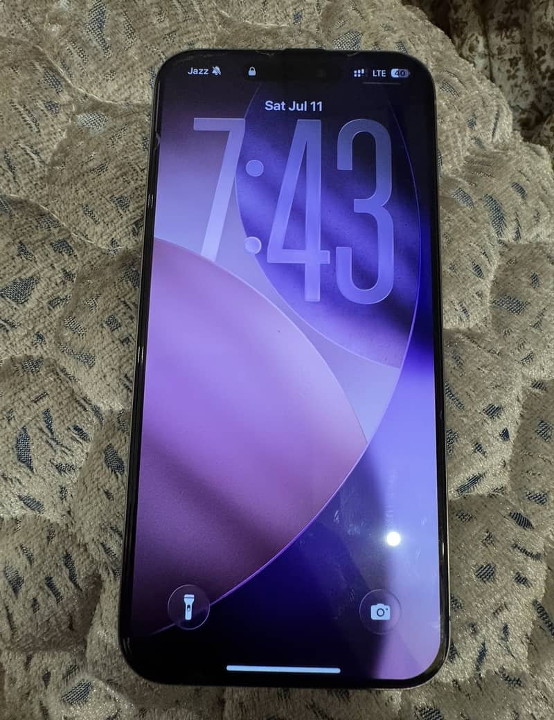 Apple iPhone 15 Pro Max 1