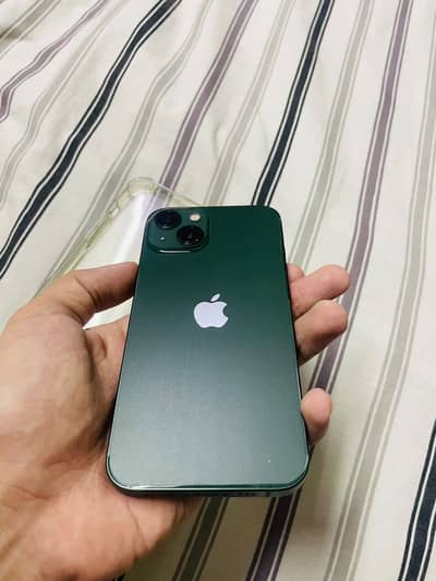 Apple iPhone 13