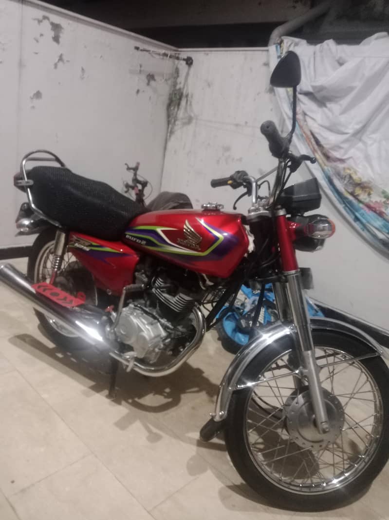 CG 125 2