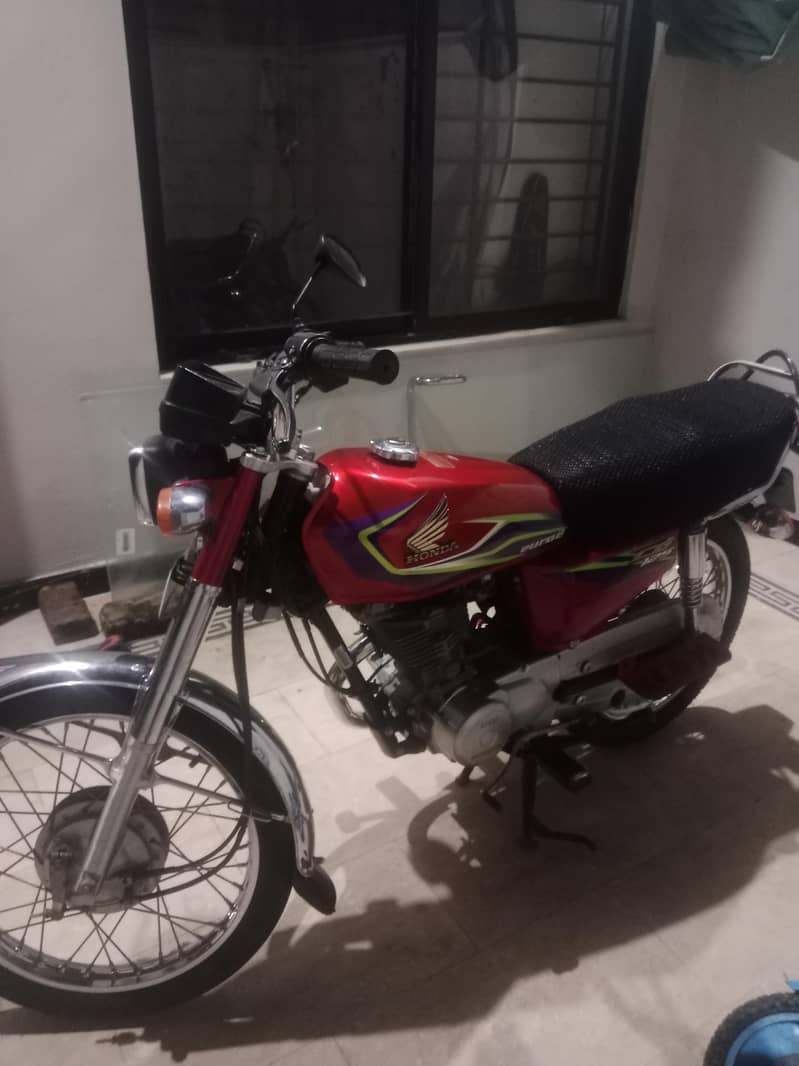 CG 125 4