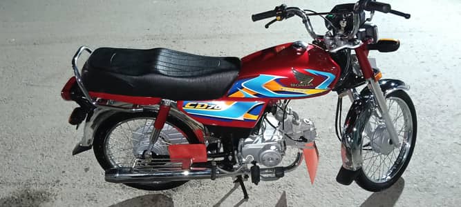 25/26 modal Honda 70 CD
