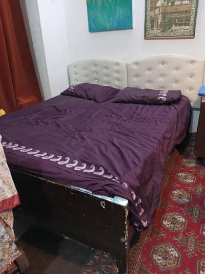 Double Bed Queen Size