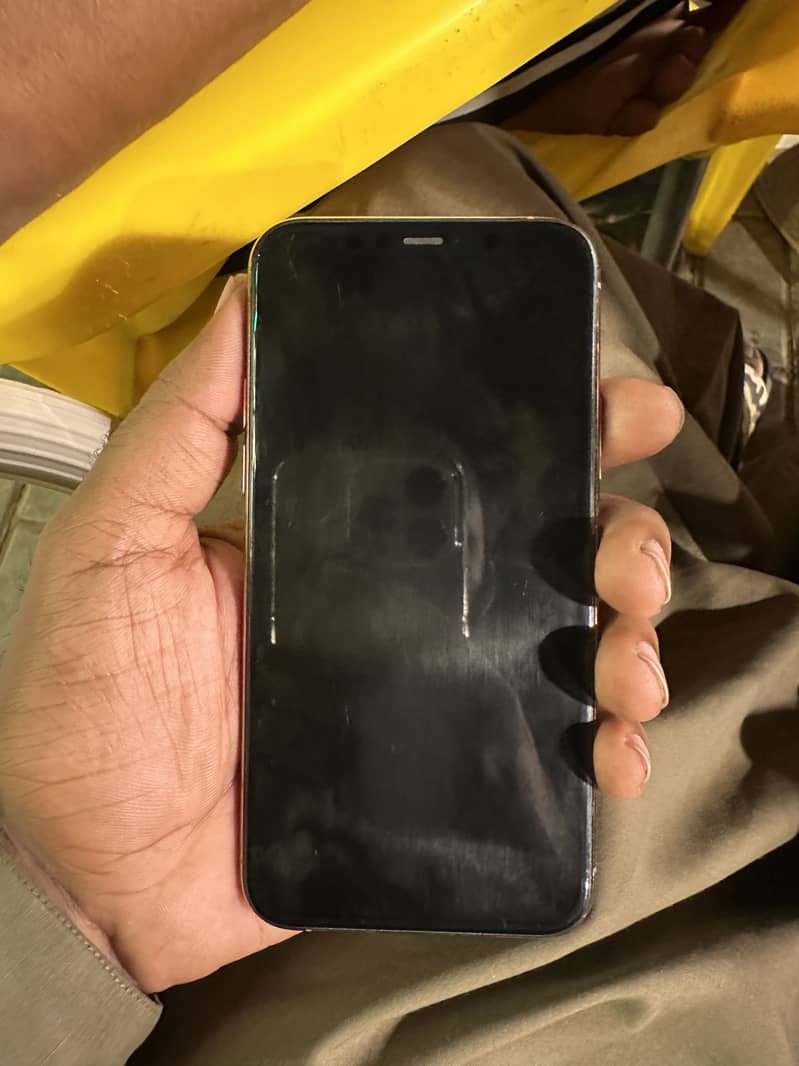 Apple iPhone 11 Pro 3