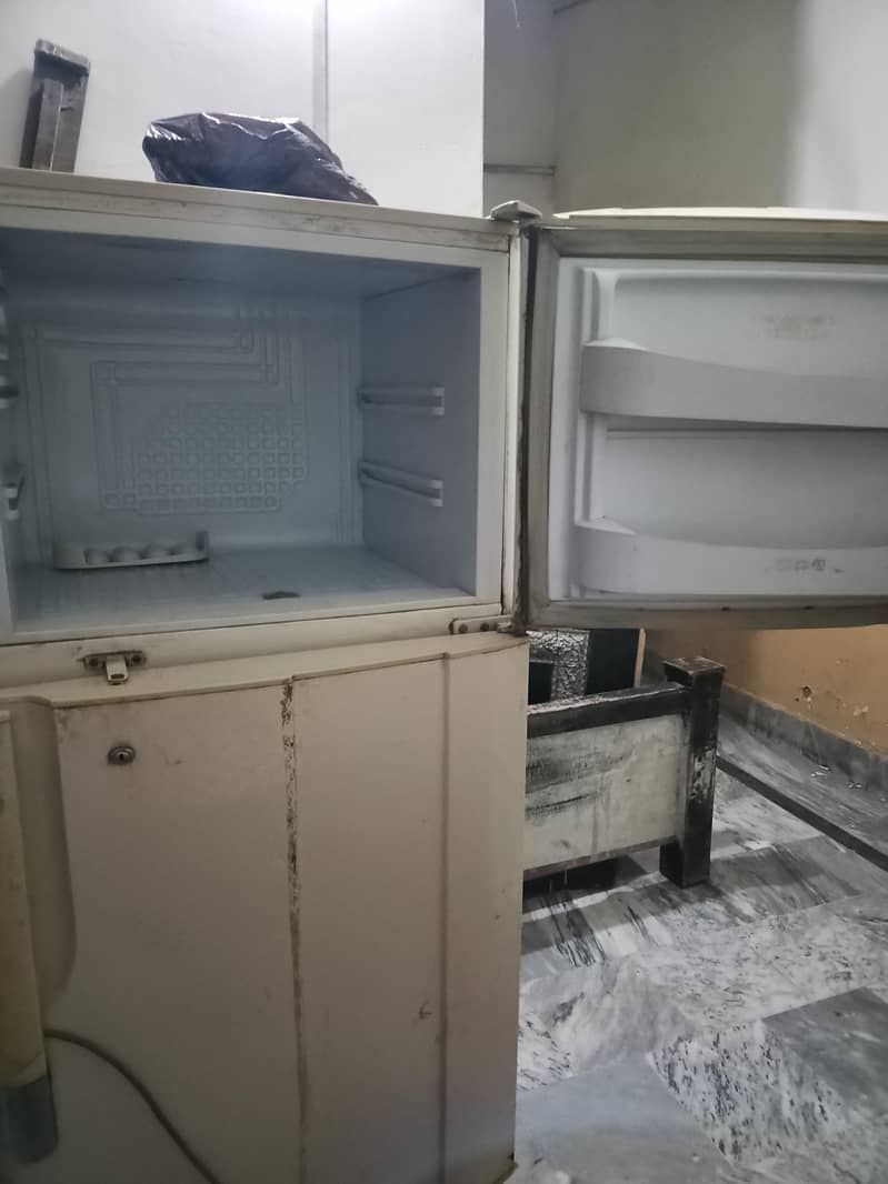 PEL Fridge Medium Size 2