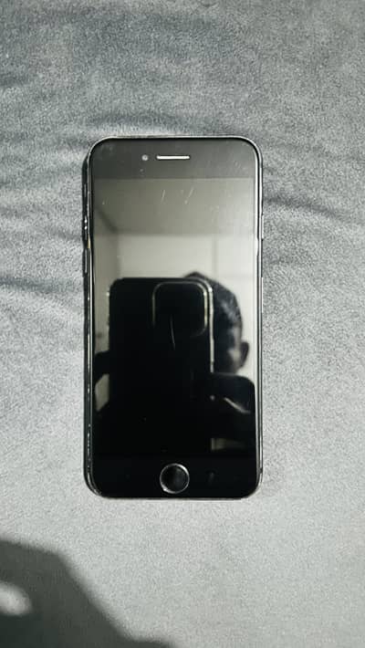 Apple iPhone 7