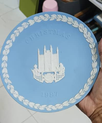 Imported Home Decorative Showpice's ( Differenct Price's. WhatsApp Me)
