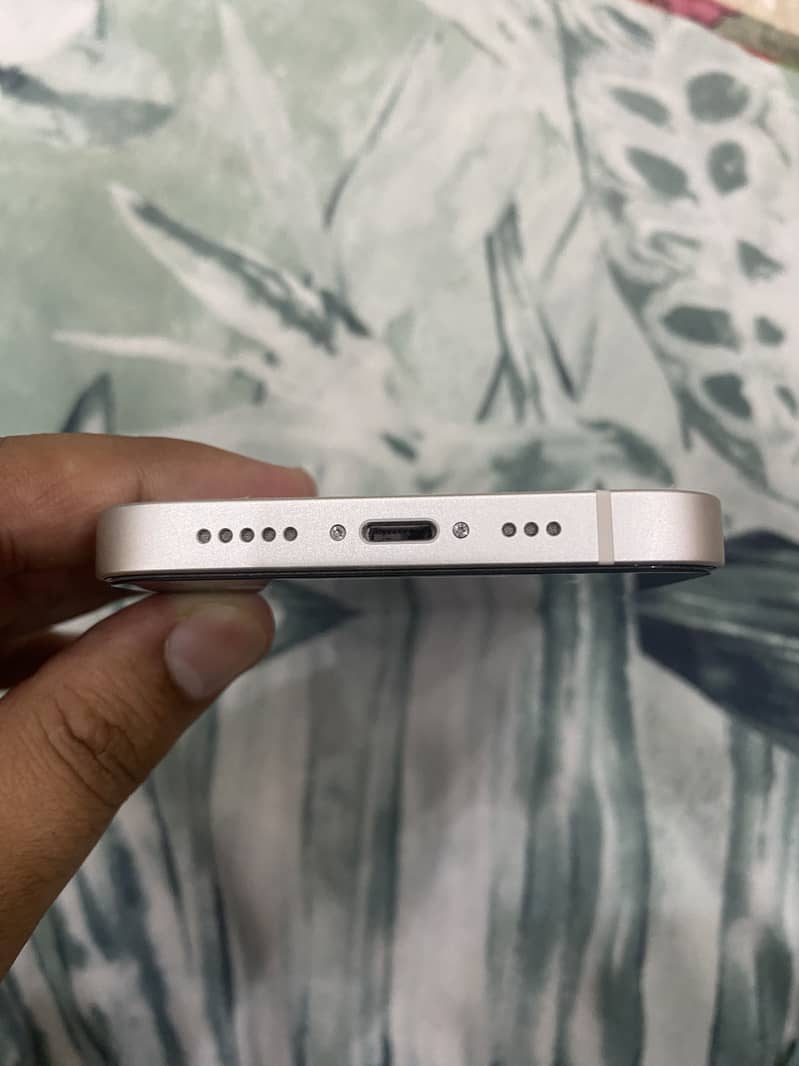 iPhone 14 1
