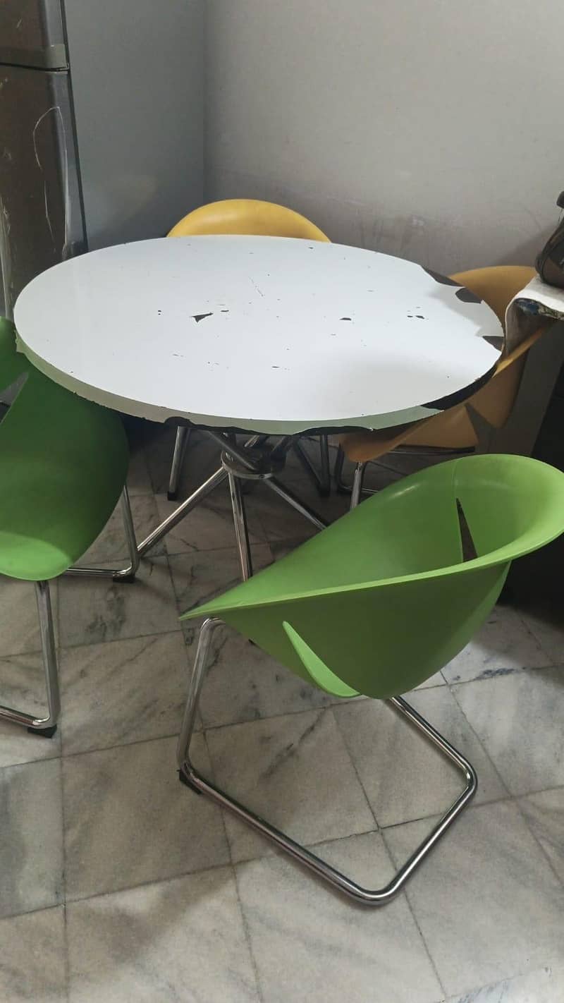 dining table 4 seating 0